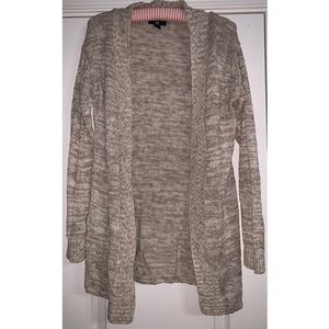 Gap Open From Cardigan